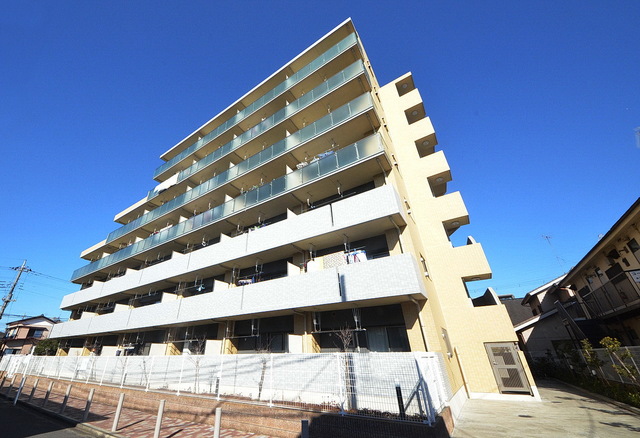 建物外観　～カッコイイ外観ですね～