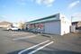 コンビニ　ファミリーマート伊勢崎市場町店（コンビニ）まで755m