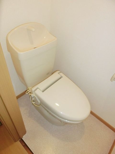 トイレ　シンプルなトイレです。