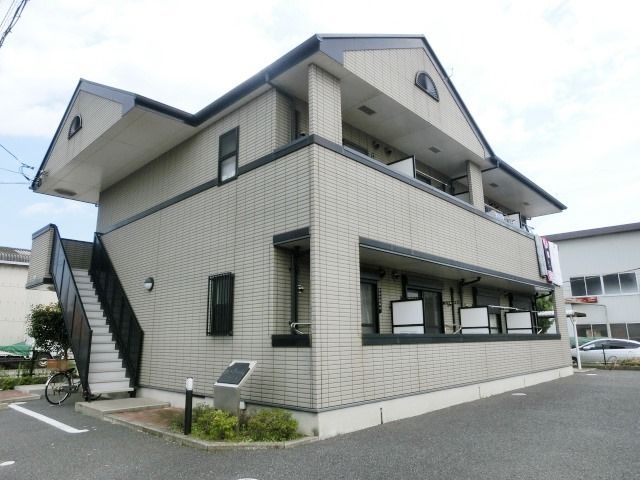 建物外観　人気のマンションタイプのお部屋です