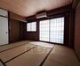 居室・リビング　落ち着いた雰囲気のお部屋です