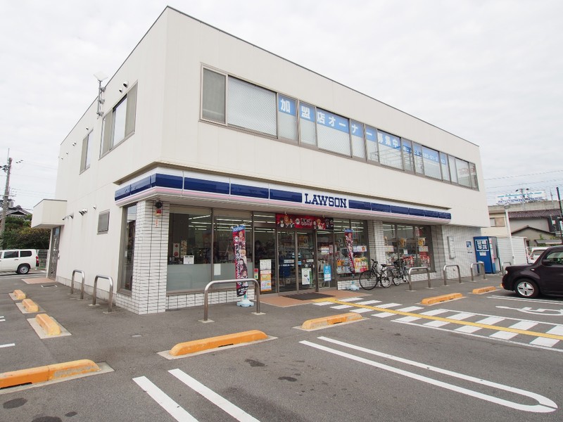 コンビニ　ローソン奈良芝辻町一丁目店（コンビニ）まで286m