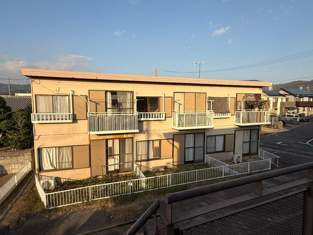 建物外観　落ち着いた外観が街並みに調和する住まいです。