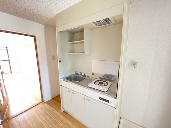 キッチン　※別部屋の写真です