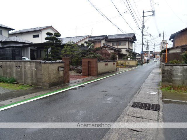 その他　前面道路（その他）まで0m