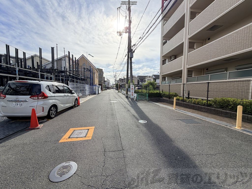 エントランス　前面道路