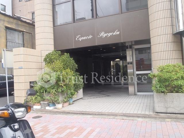 エントランス　エントランス前