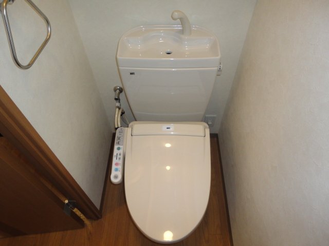 トイレ　シャワー付トイレ