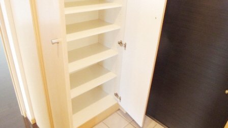 玄関　シンプルで使いやすい玄関です