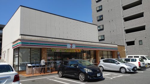 コンビニ　セブンイレブン 名古屋太閤通4丁目店（コンビニ）まで548m