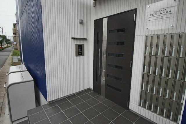 エントランス　メールBOXあり