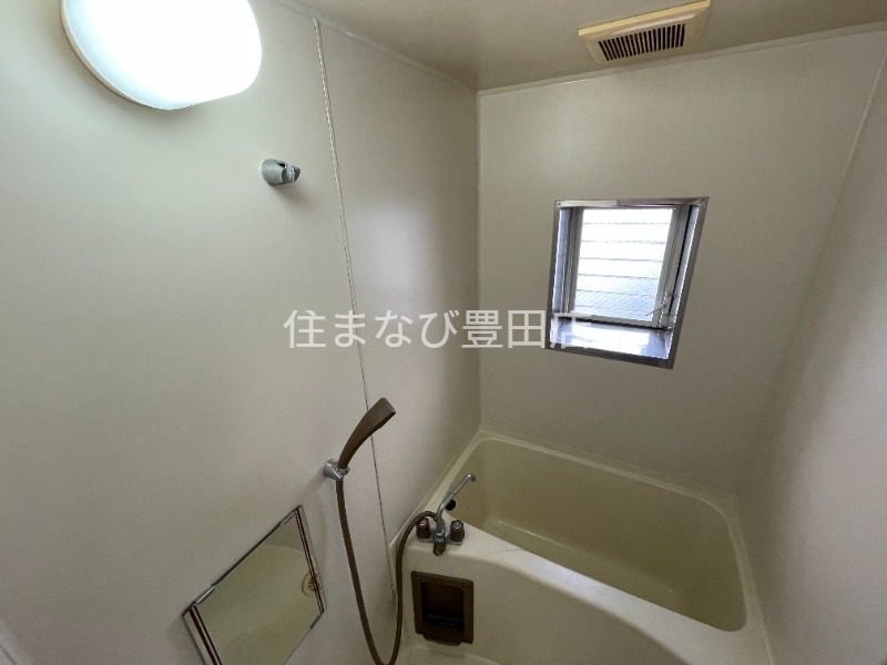 バス・シャワールーム　反転・同型タイプ