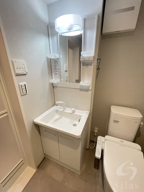 洗面設備　同仕様