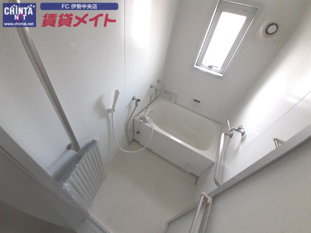 バス・シャワールーム　同型参考写真