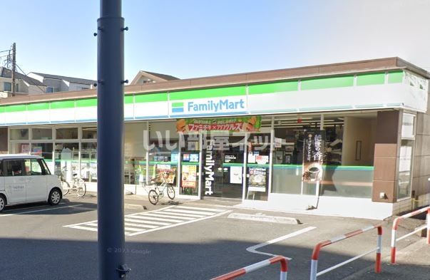 コンビニ　ファミリーマート さいたま別所五丁目店（コンビニ）まで801m
