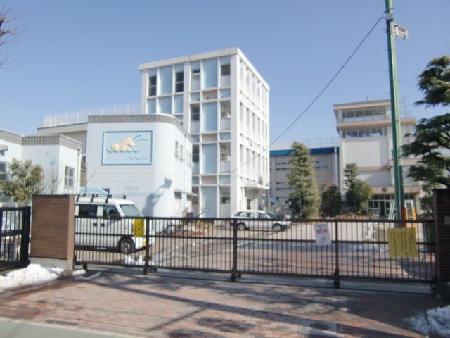小学校　市川市立八幡小学校（小学校）まで992m