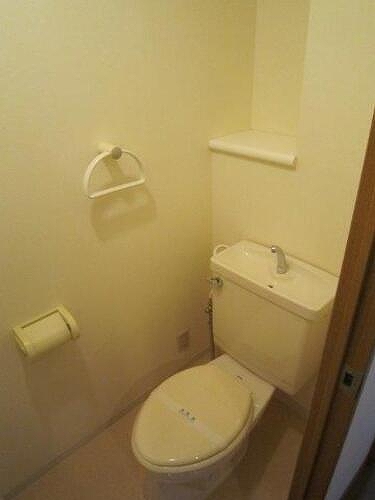 ライオンズマンション須磨マリンビューのトイレ写真