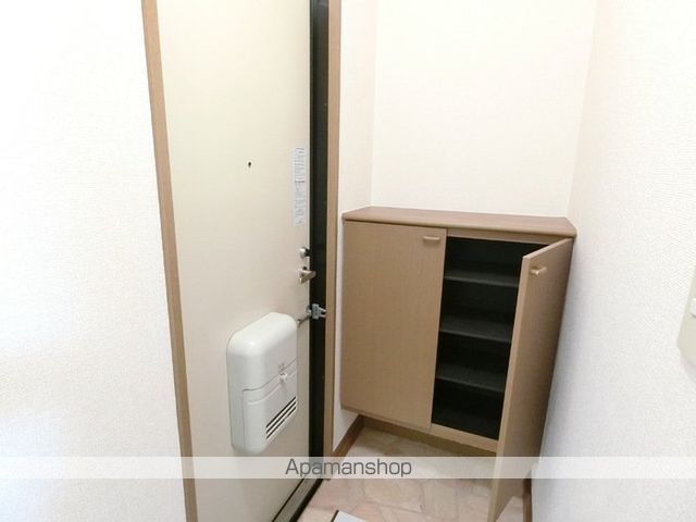 クレール若林の玄関写真