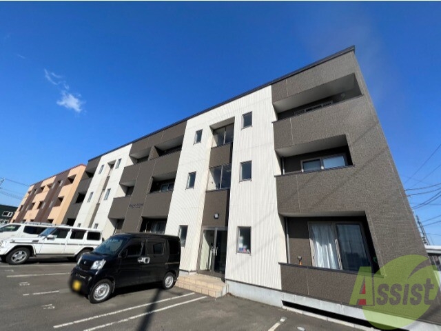 建物外観　札幌市北区屯田十一条「パパ・ノエール」