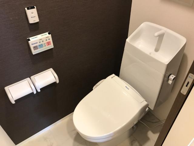 トイレ　シャワー付トイレ