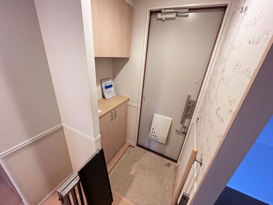 玄関　※別部屋の写真です