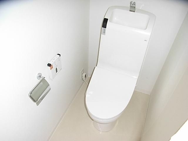 トイレ　写真は同タイプ住居です。