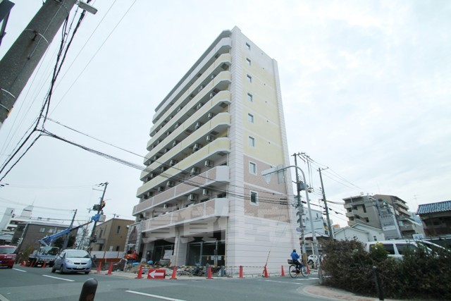 地下鉄御堂筋線 江坂駅 徒歩12分 築10年