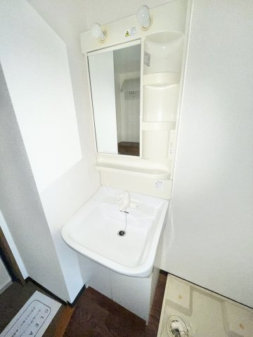 洗面設備　※他の室内写真になります