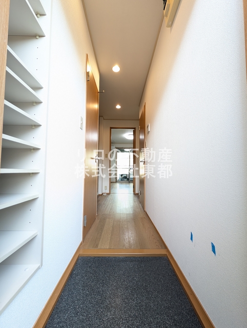 玄関　玄関から見たお部屋です♪