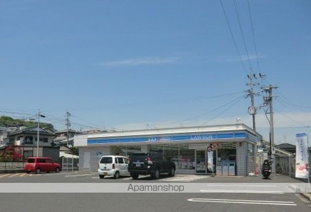 コンビニ　ローソン鹿児島下福元店（コンビニ）まで438m