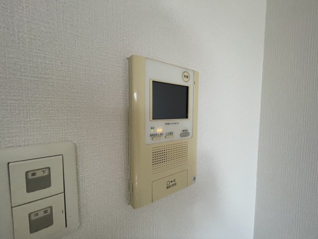 セキュリティ　同物件別部屋写真