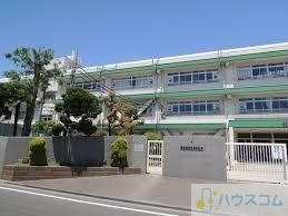 中学校　茨木市立南中学校（中学校）まで524m
