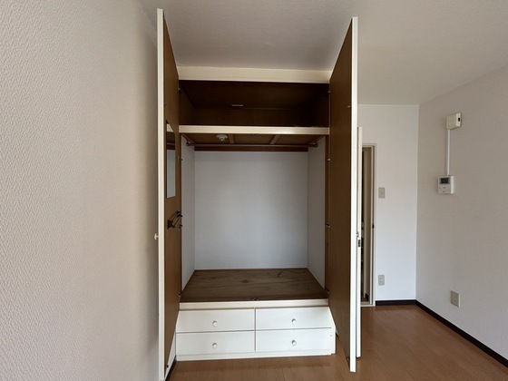 収納　※別号室の写真です