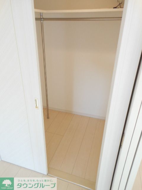 収納　収納豊富なウォークイン