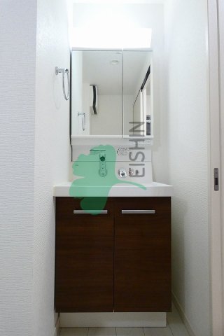 洗面設備　シンプルで使いやすい洗面台です！