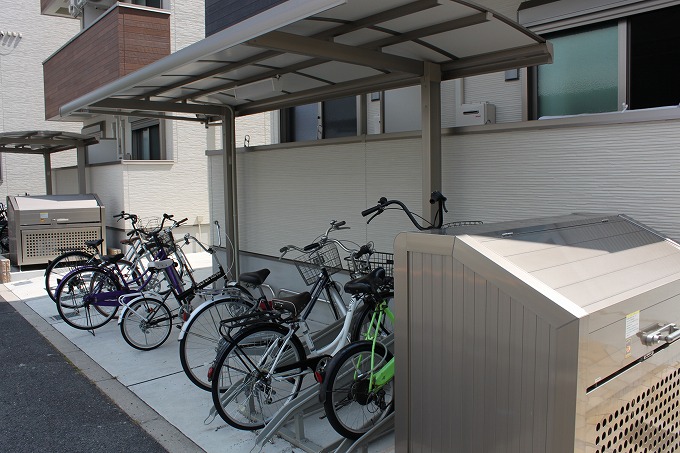 地下鉄谷町線 長原駅 徒歩4分 3階建 築11年の外観写真