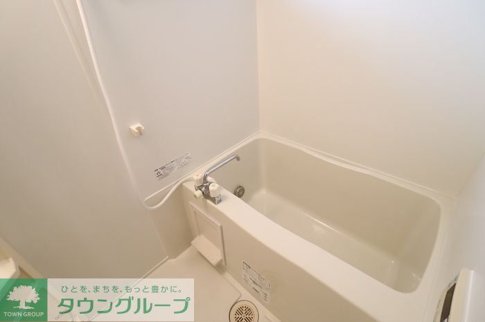 湘南新宿ライン高海 籠原駅 徒歩12分 3階建 築19年の風呂写真