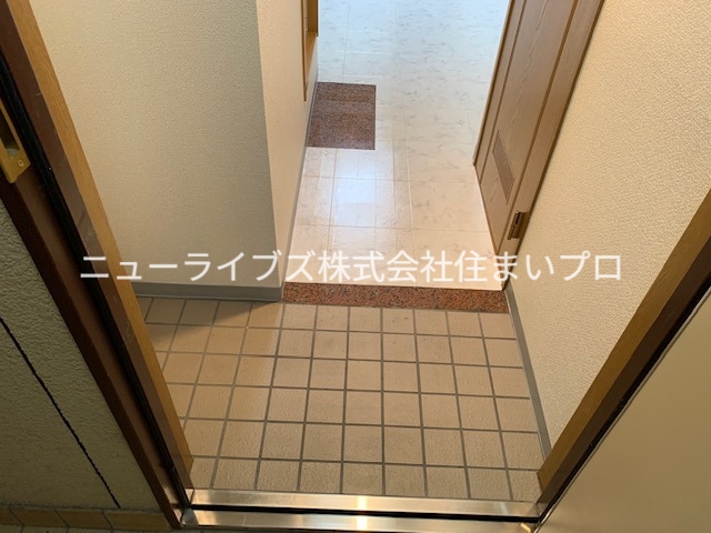 エムアンドエムタチバナの玄関写真