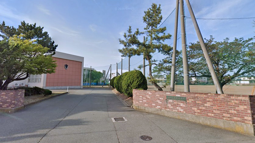 中学校　秋田市立土崎中学校（中学校）まで1126m