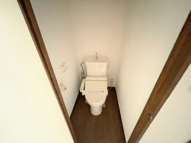 針谷様貸家のトイレ写真