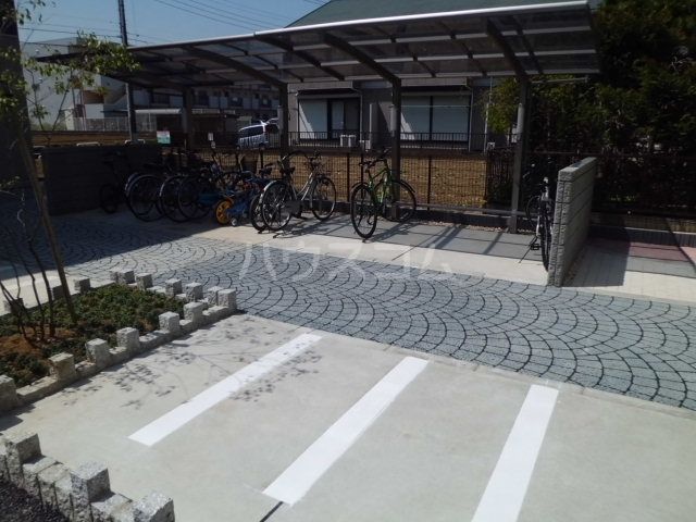 つくばエクスプレス 南流山駅 徒歩20分 3階建 築15年の外観写真
