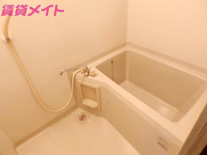 バス・シャワールーム　別部屋参考写真です
