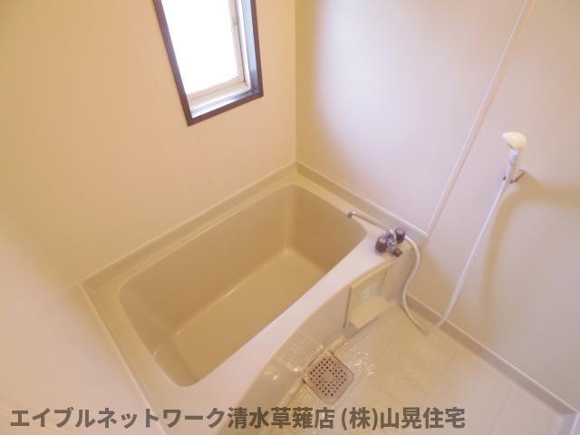 ＪＲ東海道本線 静岡駅 バス乗車時間：29分 最寄りバス停で下車 徒歩6分 2階建 築38年の風呂写真