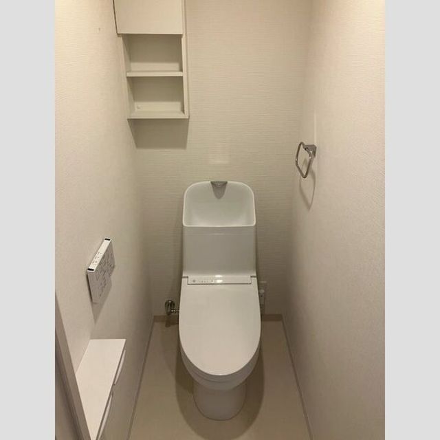 山陽新幹線 新神戸駅 徒歩4分 10階建 築2年のトイレ写真