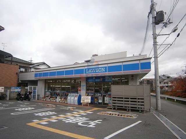コンビニ　ローソン豊中桜の町１丁目店（コンビニ）まで620m