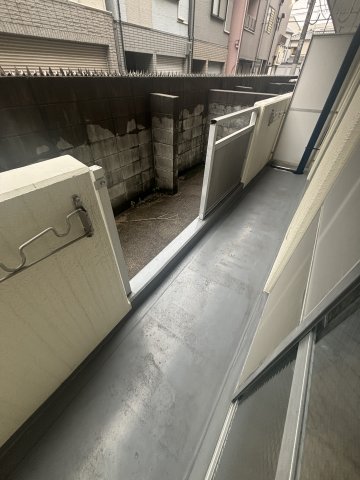ＪＲおおさか東線 ＪＲ淡路駅 徒歩4分 4階建 築37年の内装写真