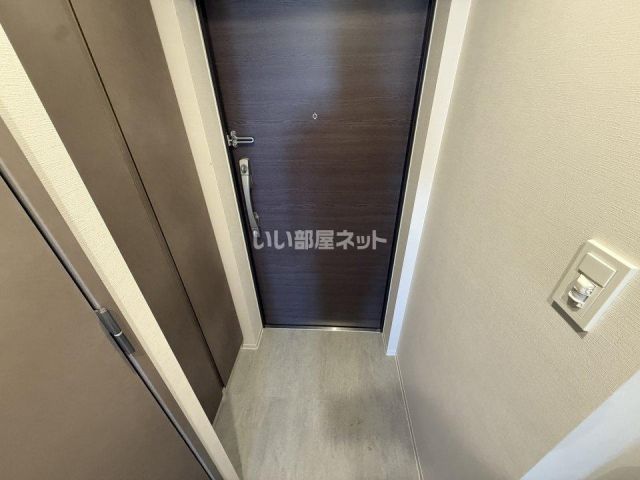 ＪＲ東海道本線 西大路駅 徒歩13分 10階建 築1年の玄関写真