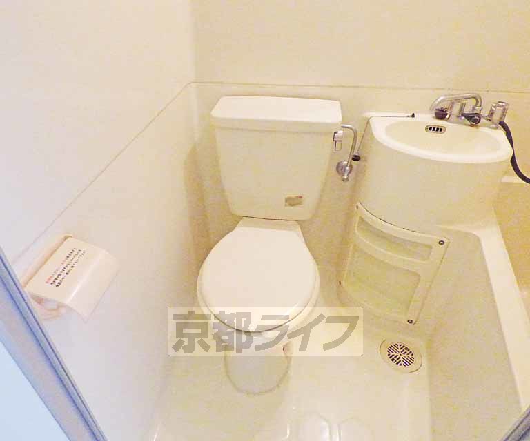 なかハウスのトイレ写真