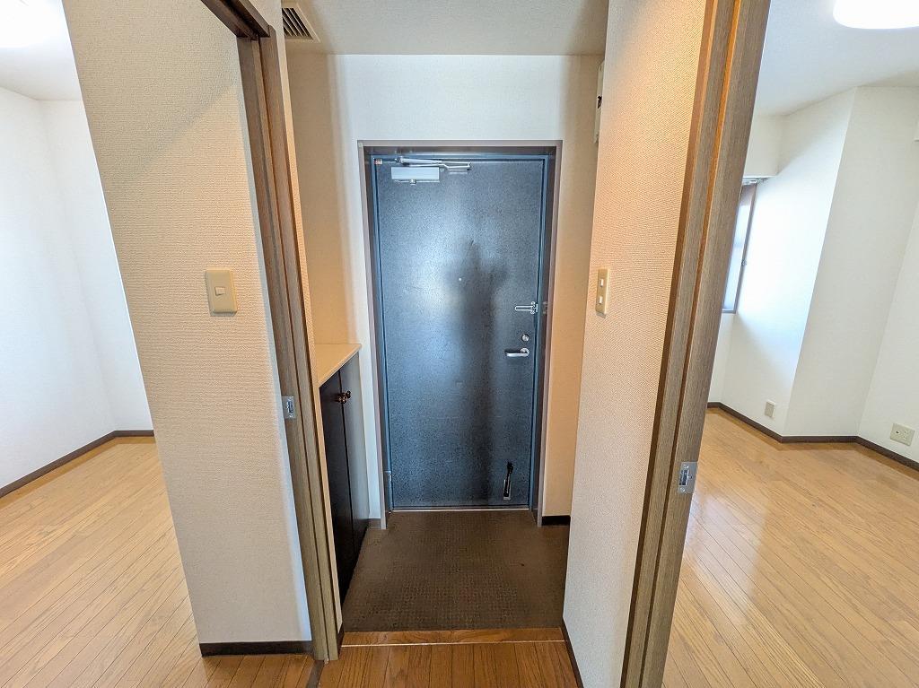 カレントさくらIIの玄関写真