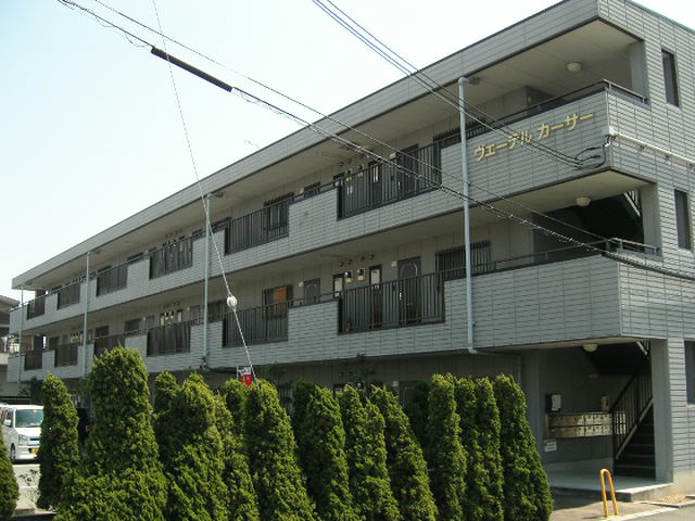 ＪＲ山陽本線 明石駅 バス乗車時間：13分 最寄りバス停で下車 徒歩3分 築31年